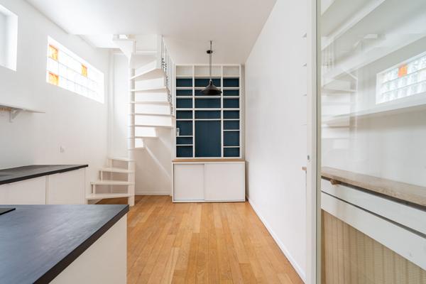 Maison de ville avec toit-terrasse et vue panoramique, quartier Bac