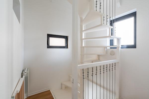 Maison de ville avec toit-terrasse et vue panoramique, quartier Bac