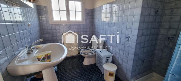 Maison de 123m², terrain de 2000m², 3 chambres, 5 pièces.