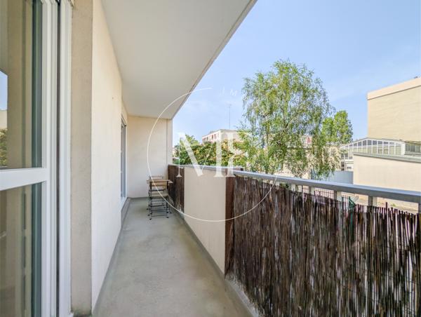 Appartement
         3 pièces
        - 64 m² Exclusivité 315 000 € *