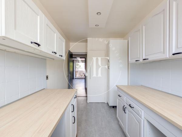 Appartement
         3 pièces
        - 64 m² Exclusivité 315 000 € *