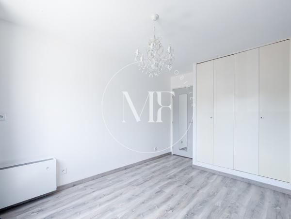 Appartement
         3 pièces
        - 64 m² Exclusivité 315 000 € *