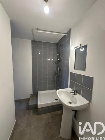 Location appartement 3 pièces 47 m² Vidauban