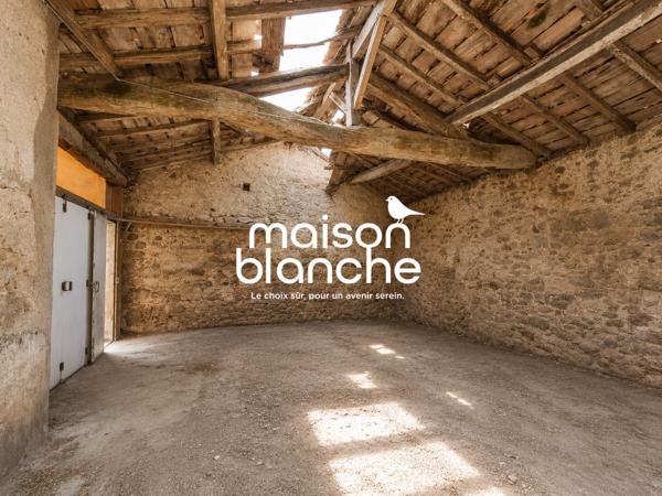 Maison à rénover avec nombreuses dépendances – Fort potentiel