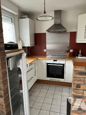 ST-HERBLAIN Bourg, proche du centre. T3 de 71,33 m² avec terrasse sur jardin + garage. Libre