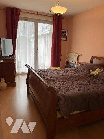 ST-HERBLAIN Bourg, proche du centre. T3 de 71,33 m² avec terrasse sur jardin + garage. Libre