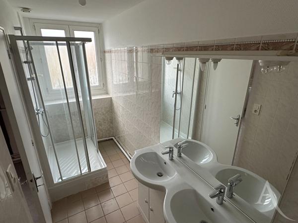 T2 ARGENTON SUR CREUSE