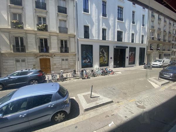 Local Commercial dans le 17 ème arrondissement 260 000 €
