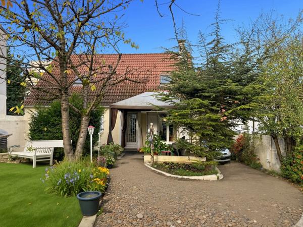 Maison à vendre 7 pièces 5 chambres 120m2 au coeur de MONTREUIL (93)