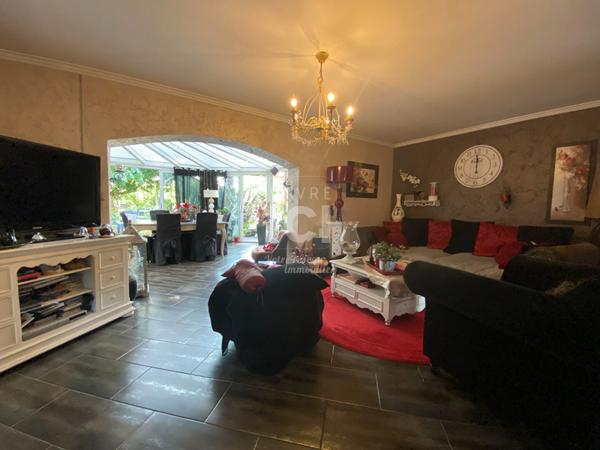 Maison - 8 Pièces - 180 M²