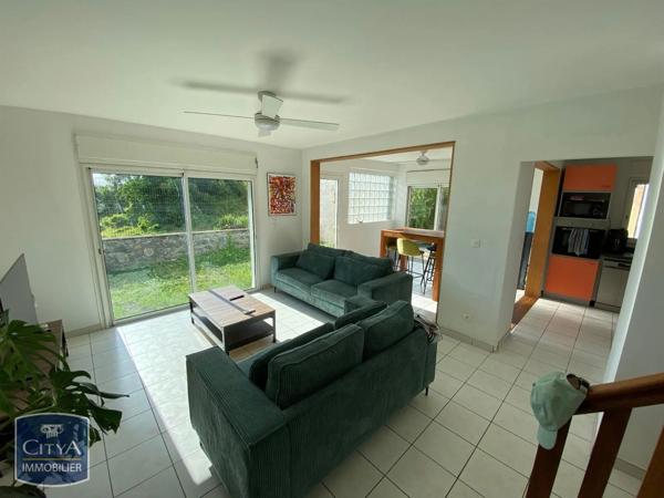 Maison à louer 4 pièces 115.95m² Saint-Leu (97436)