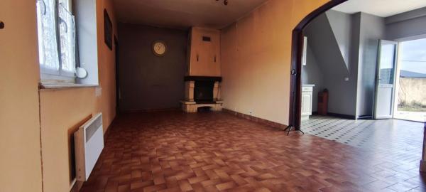 Exclusivité!! Côtes d'Armor. ÉTABLES-SUR-MER. 5 chambres, bureau, grenier aménageable, garage de 77m²...OPPORTUNITÉ INVESTISSEUR / PROJET RÉNOVATION