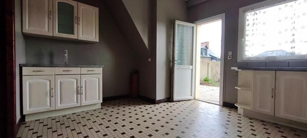 Exclusivité!! Côtes d'Armor. ÉTABLES-SUR-MER. 5 chambres, bureau, grenier aménageable, garage de 77m²...OPPORTUNITÉ INVESTISSEUR / PROJET RÉNOVATION