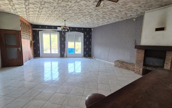 Vente Maison de village Balcon - local de stockage et cave à rénover Olonzac   