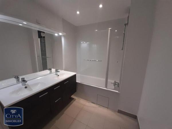 Appartement à louer 3 pièces 77.91m²