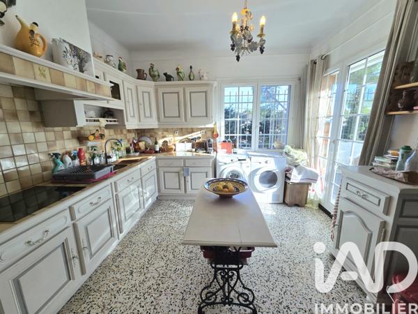 Appartement à vendre 4 pièces 115 m² Nîmes-Saint-Césaire