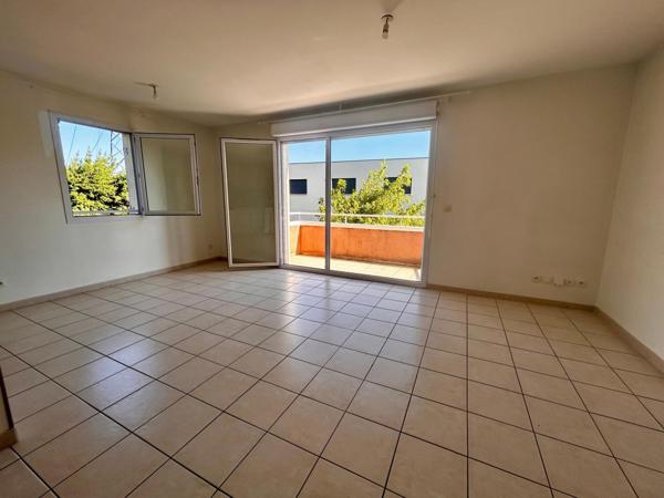 Appartement T2 avec terrasse à Montélimar au calme absolu