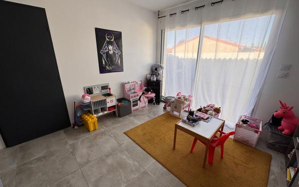 Maison à vendre    5 pièces •  Longages