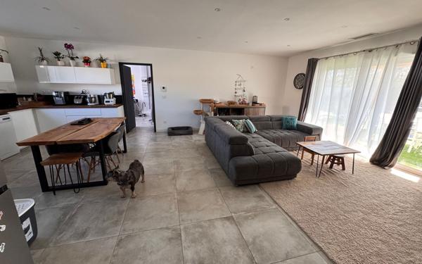 Maison à vendre    5 pièces •  Longages