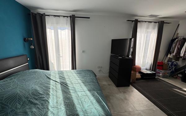 Maison à vendre    5 pièces •  Longages