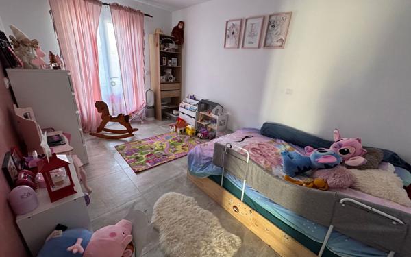 Maison à vendre    5 pièces •  Longages