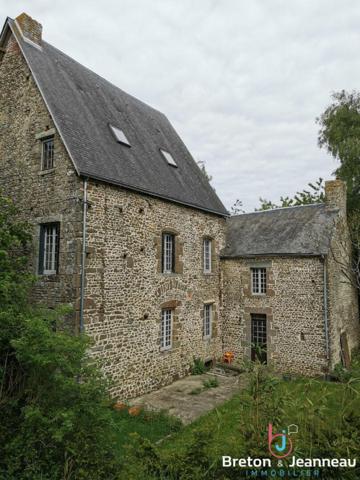 Ancien prieuré avec maison annexe secteur Bais