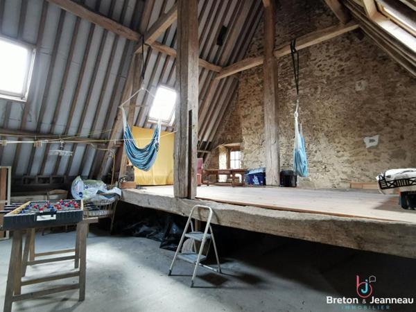 Ancien prieuré avec maison annexe secteur Bais