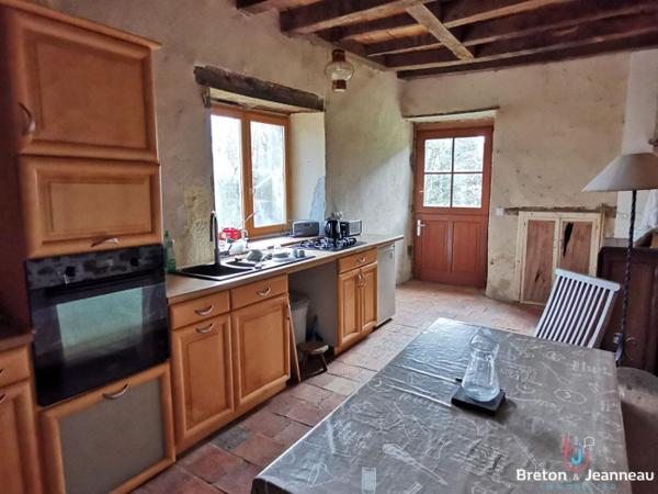 Ancien prieuré avec maison annexe secteur Bais