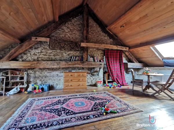 Ancien prieuré avec maison annexe secteur Bais