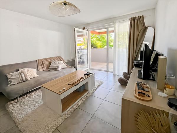 Appartement type 2 de 39 m2 , terrasse, et garage fermé à Marseille 13013