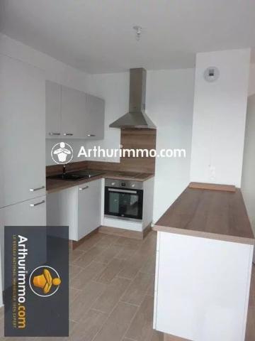 Location                                                      Appartement
                        
                     2 pièces                      45 m2                     à Savigny-le-Temple