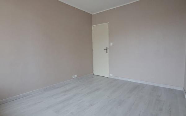 Appartement à louer    4 pièces • 66,28 m2 Saint-Quentin