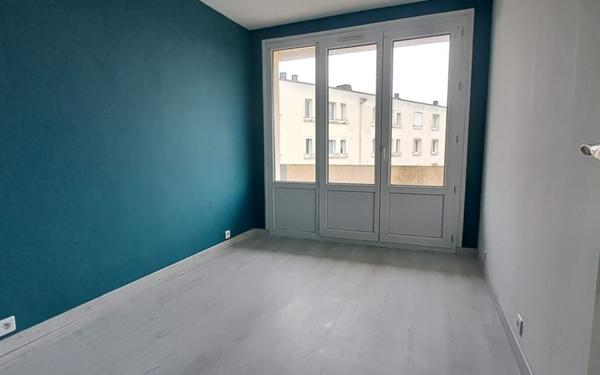 Appartement à louer    4 pièces • 66,28 m2 Saint-Quentin