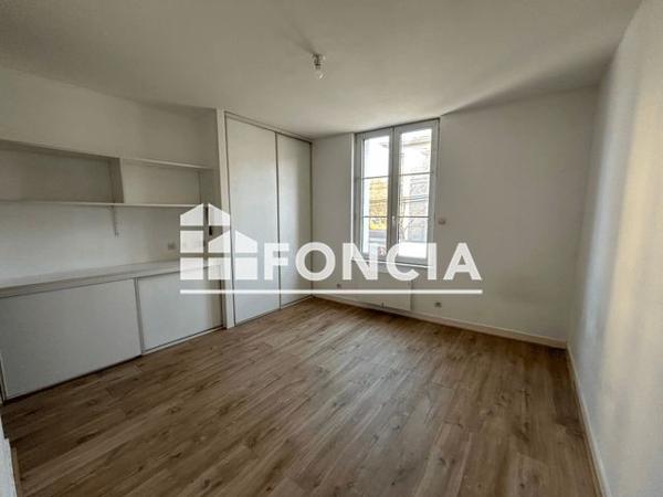 Location Studio 18.2 m² - 105 AVENUE JEAN JAURES Chatellerault 86100