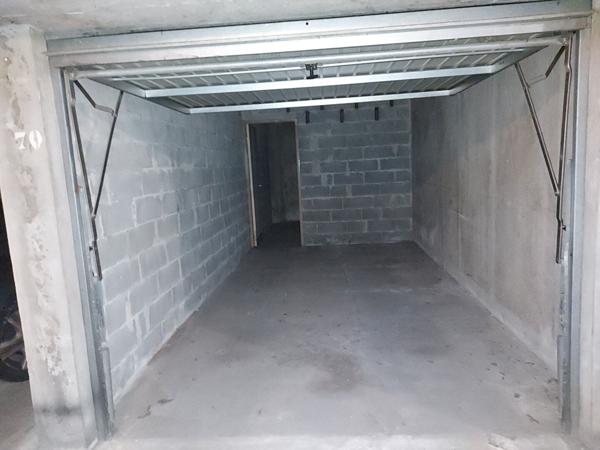 PAU Appartement T3 meublé de 74,97 m² avec balcons, cave, garage et parking