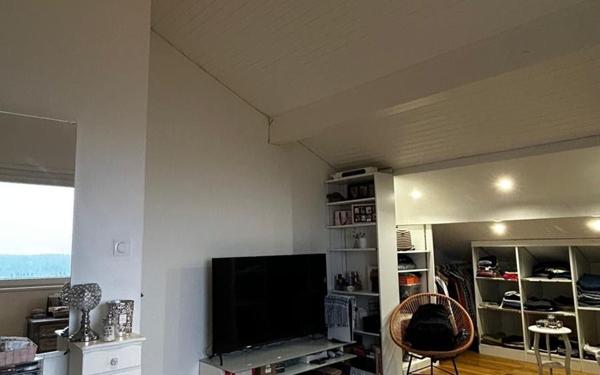 Maison à vendre    5 pièces •  Le Poizat