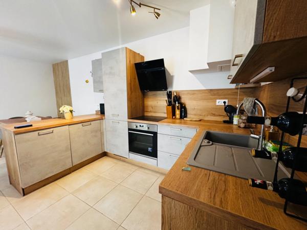 Appartement avec jardin privatif à vendre 3 pièces COGOLIN (83)