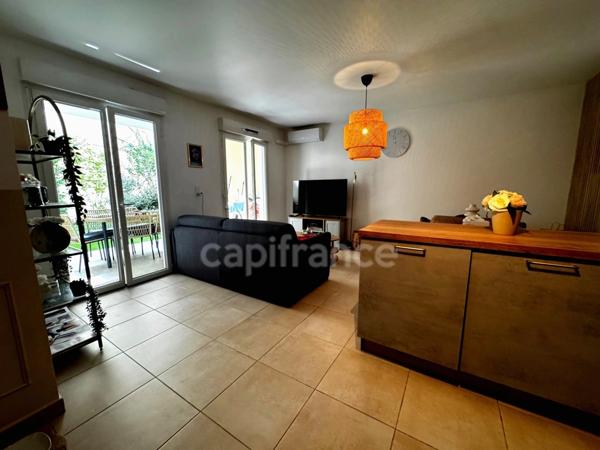 Appartement avec jardin privatif à vendre 3 pièces COGOLIN (83)