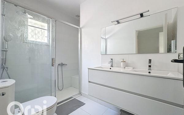 Maison à vendre    5 pièces • 110,94 m2 Fréjus