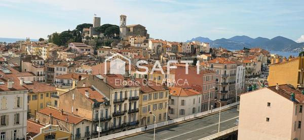 CENTRE CANNES 3 PIECES 95 M2 DERNIER ETAGE VUE MER