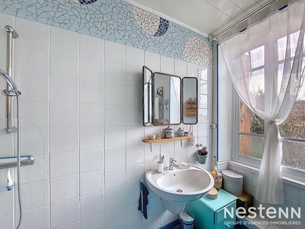 A Vendre Maison en pierre rénovée de 160 m² avec jardin à proximité immédiate des commodités