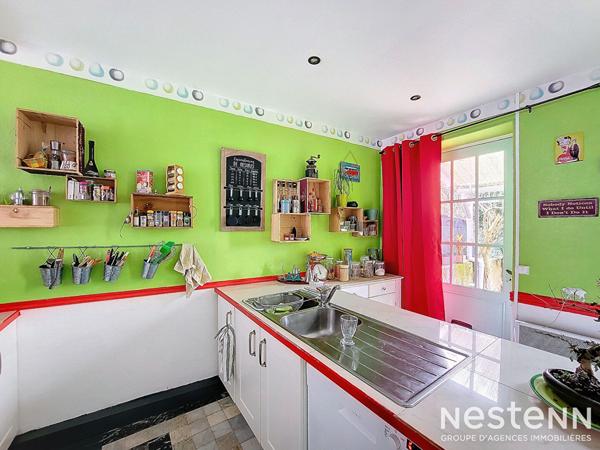 A Vendre Maison en pierre rénovée de 160 m² avec jardin à proximité immédiate des commodités