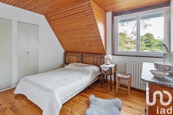 Maison à vendre 8 pièces 266 m² Saint-Étienne-de-Montluc