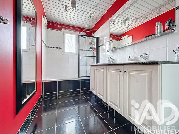Maison à vendre 6 pièces 125 m² Tonnay-Charente