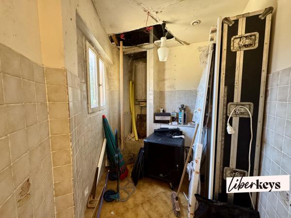 Èze – Studio à réinventer avec terrasse de 115 m² vue mer et piscinable