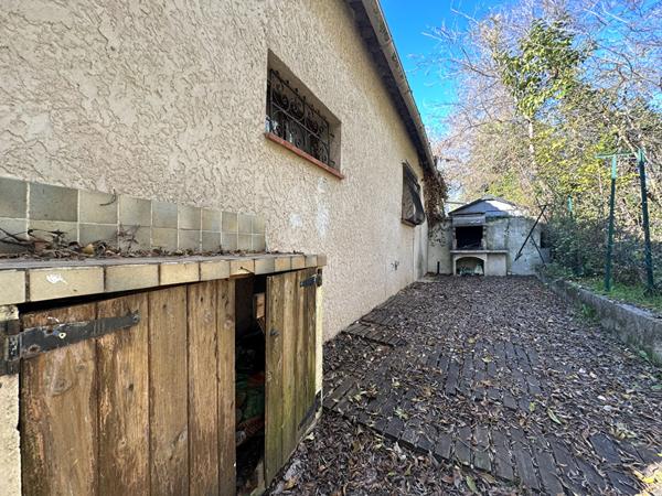 Haut de Villa à rénover avec Vue Verdure, Terrasse, Vérandas et Garage ? Unique à Saint-Paul-de-Vence