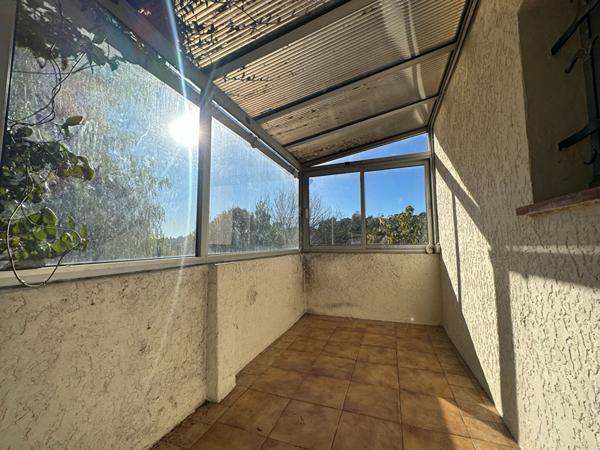 Haut de Villa à rénover avec Vue Verdure, Terrasse, Vérandas et Garage ? Unique à Saint-Paul-de-Vence