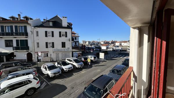 Studio
                                                                                                                                                                                                                                                                                                                        1 pièce(s)                                                                                                                                                                                                                                                                                                                              26  m²