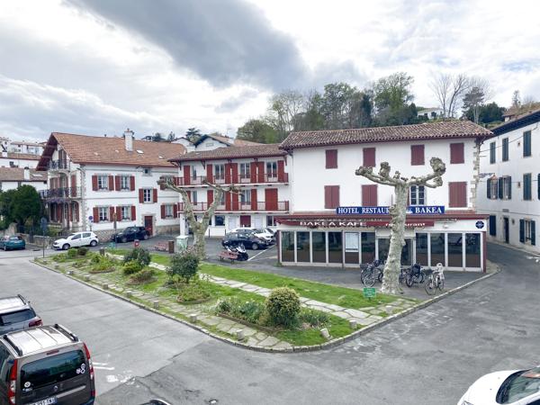 Studio
                                                                                                                                                                                                                                                                                                                        1 pièce(s)                                                                                                                                                                                                                                                                                                                              26  m²