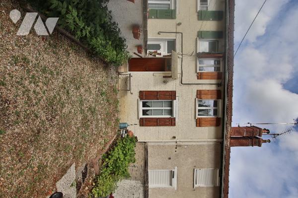 Maison avec 1 étage - 47 m² environ – 3 pièces dont 1 chambre – Véranda - Jardin - Parcelle 204 m²